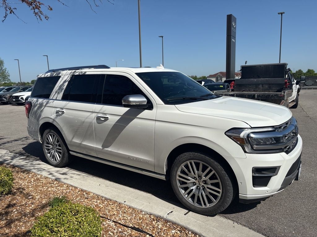 2022 Ford Expedition Platinum