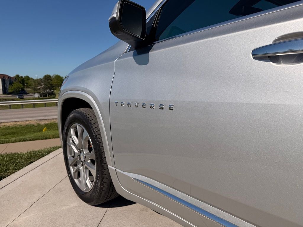 2021 Chevrolet Traverse Premier