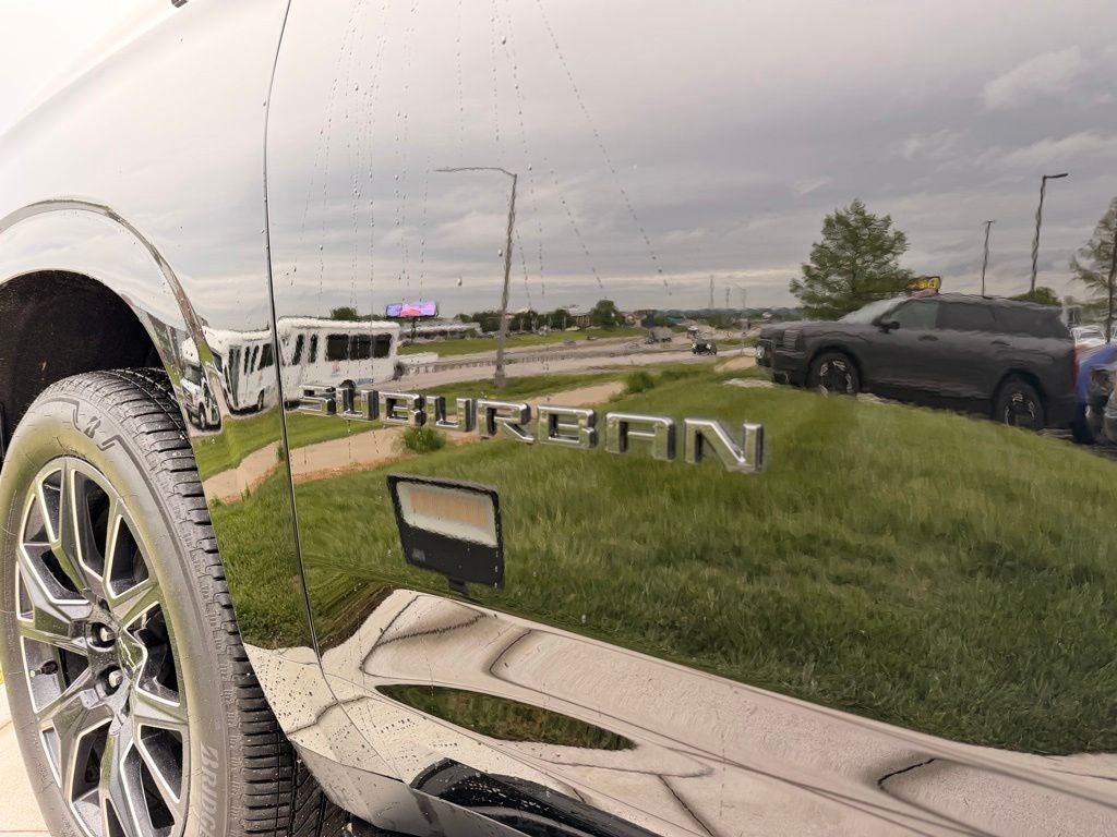 2026 Chevrolet Suburban LT