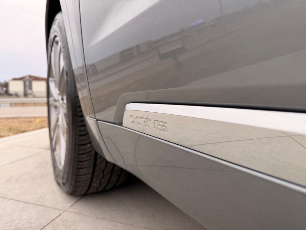 2023 Cadillac XT6 Premium Luxury