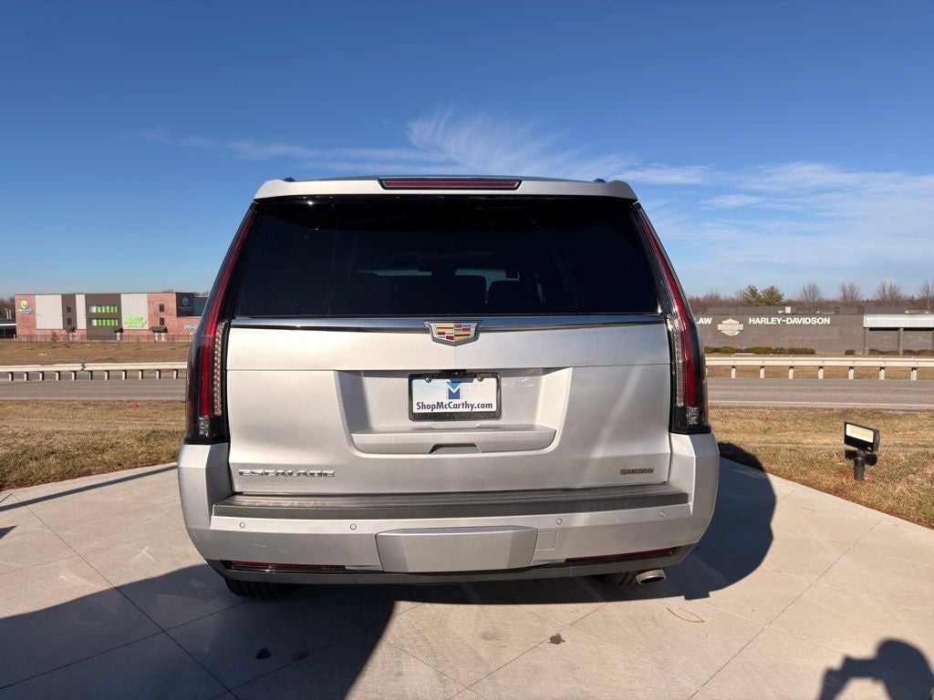 2019 Cadillac Escalade Luxury