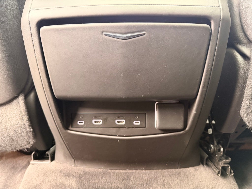 2022 Cadillac Escalade Sport Platinum