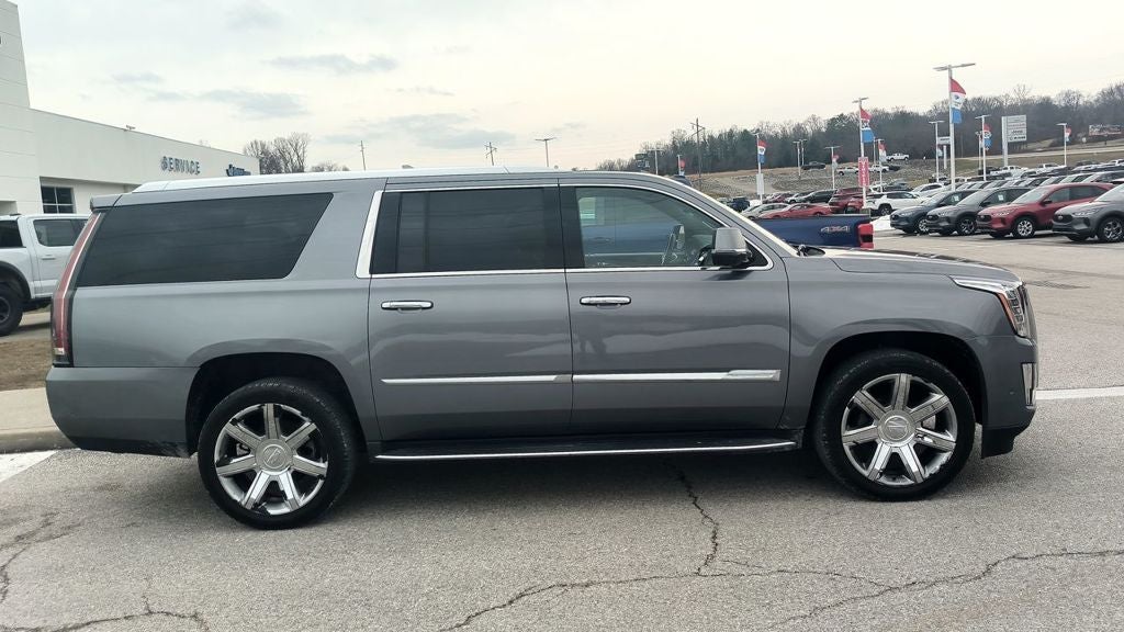 2018 Cadillac Escalade ESV Luxury