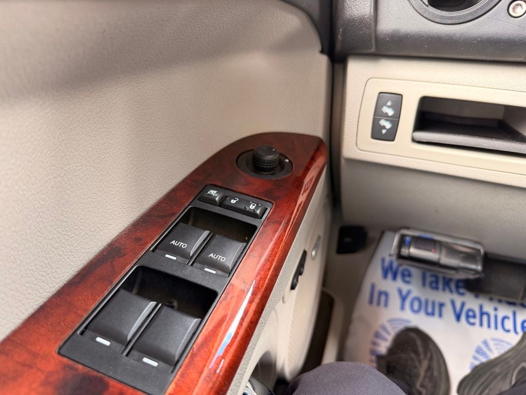 2008 Jeep Commander Overland