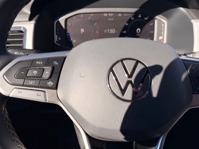 2022 Volkswagen Atlas Cross Sport 3.6L V6 SE w/Technology