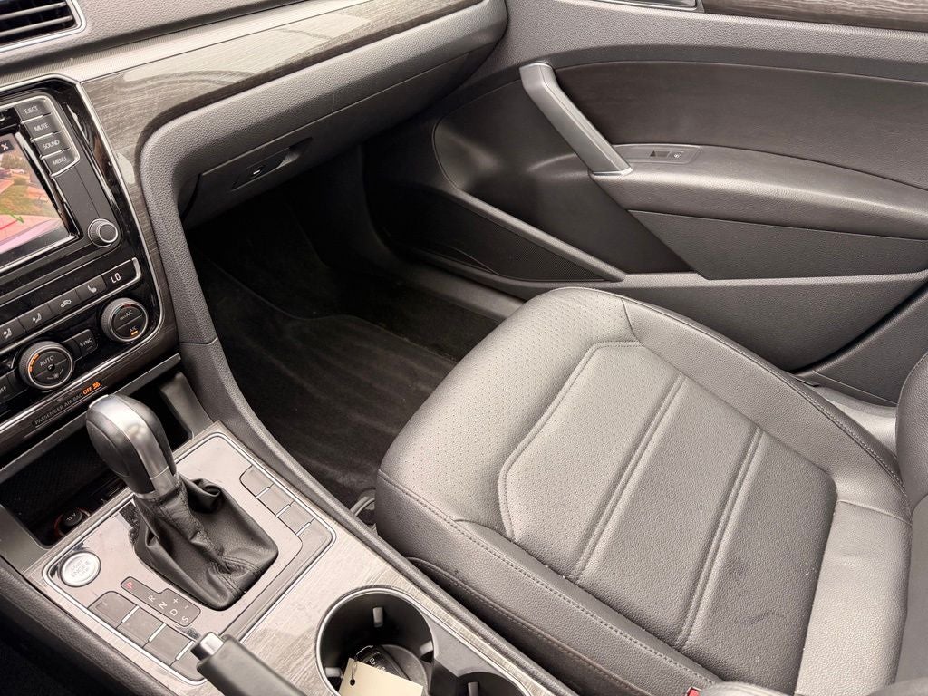 2017 Volkswagen Passat 1.8T SE