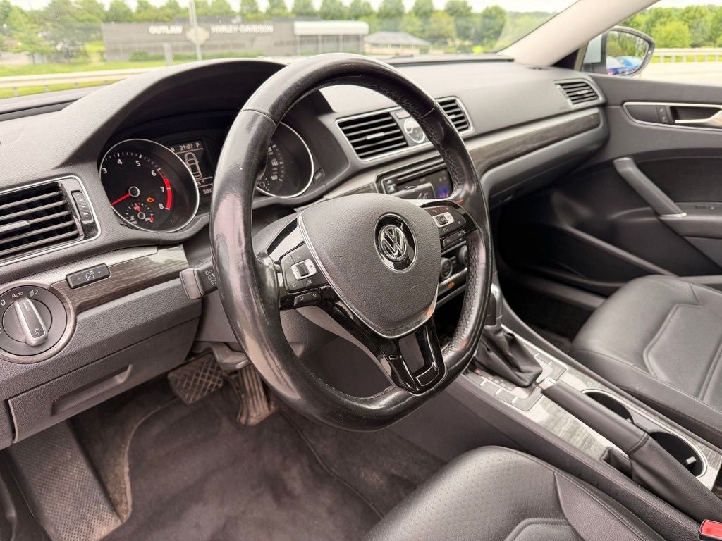 2017 Volkswagen Passat 1.8T SE