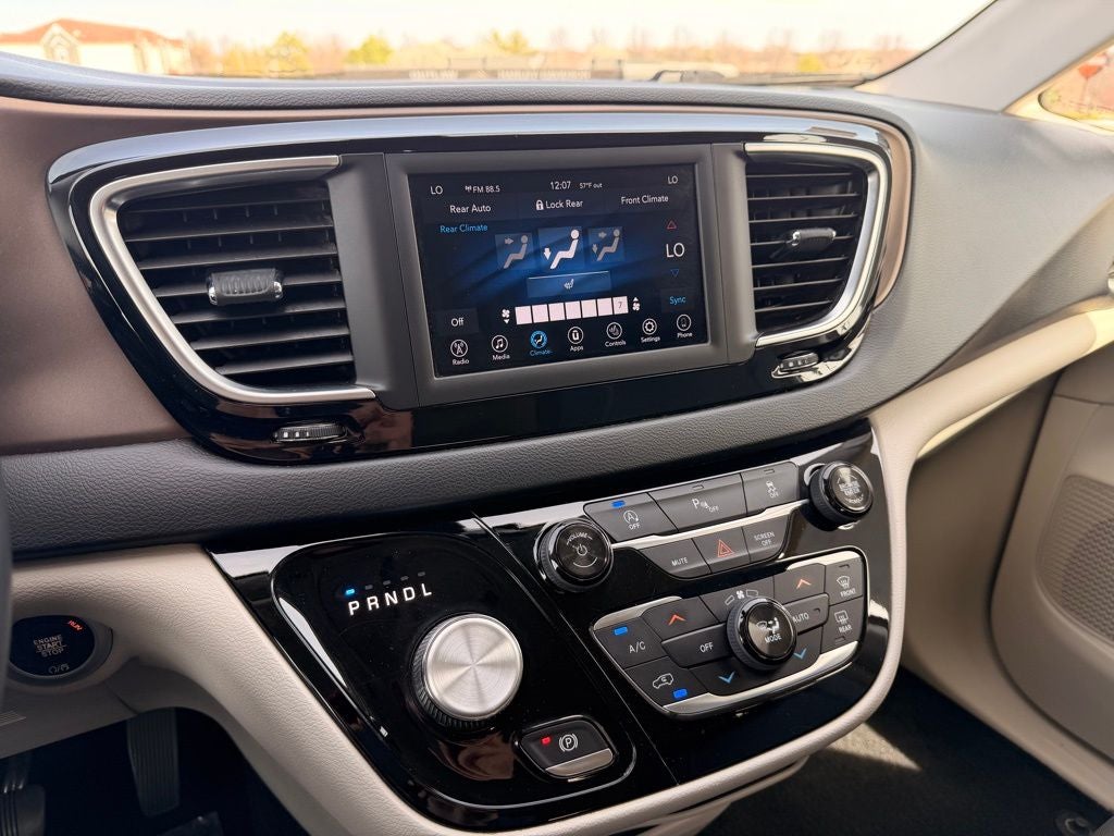 2018 Chrysler Pacifica Touring L