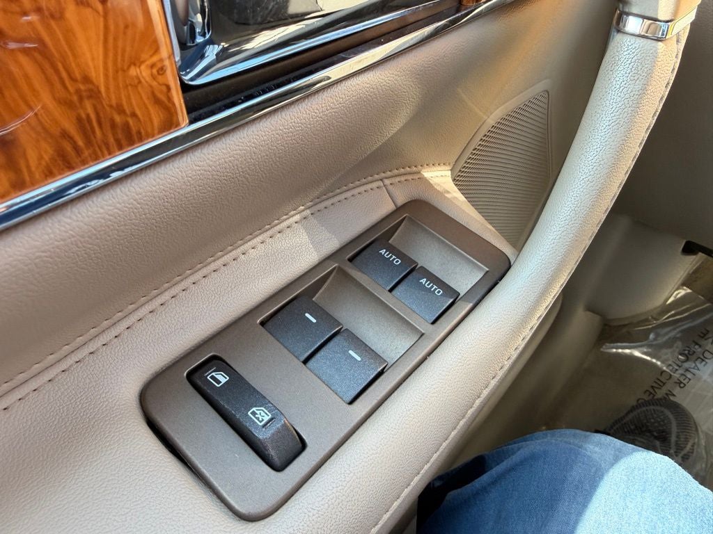 2013 Lincoln MKX Base