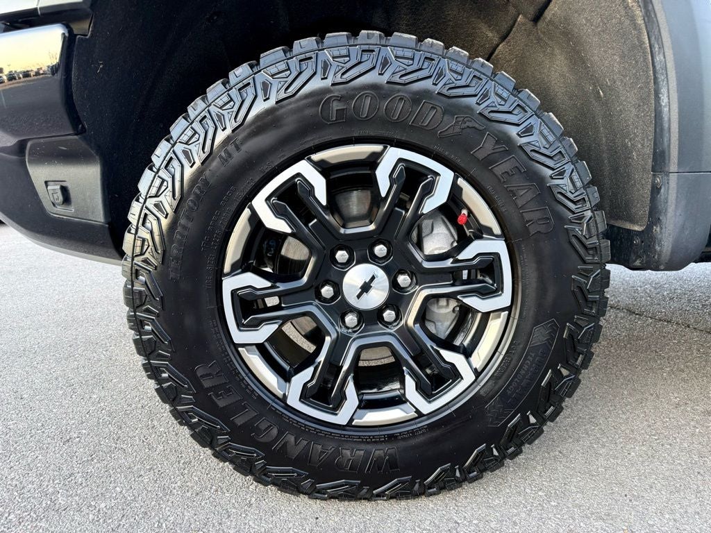 2025 Chevrolet Silverado 1500 ZR2