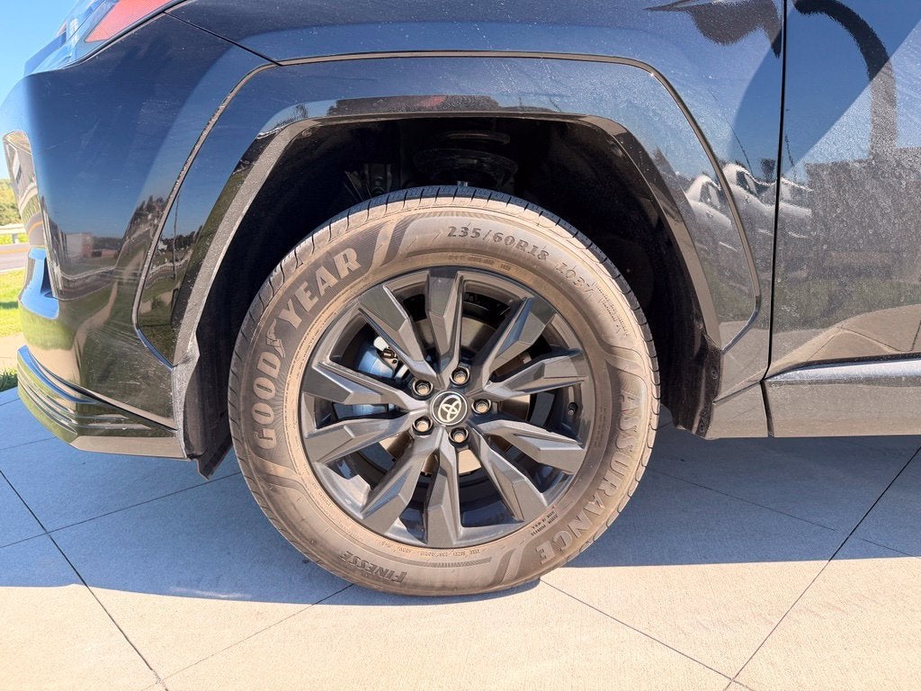 2026 Toyota RAV4 SE