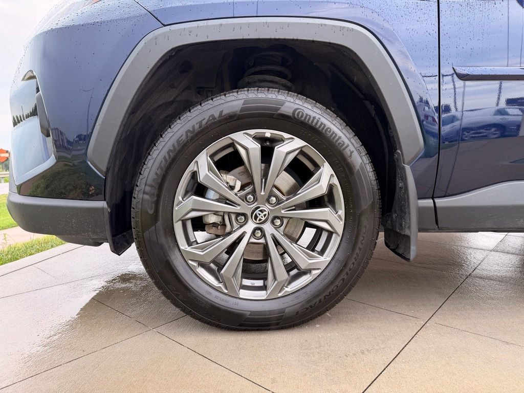 2022 Toyota RAV4 Hybrid XLE Premium