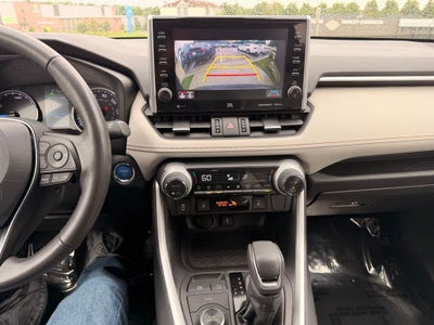 2022 Toyota RAV4 Hybrid XLE Premium