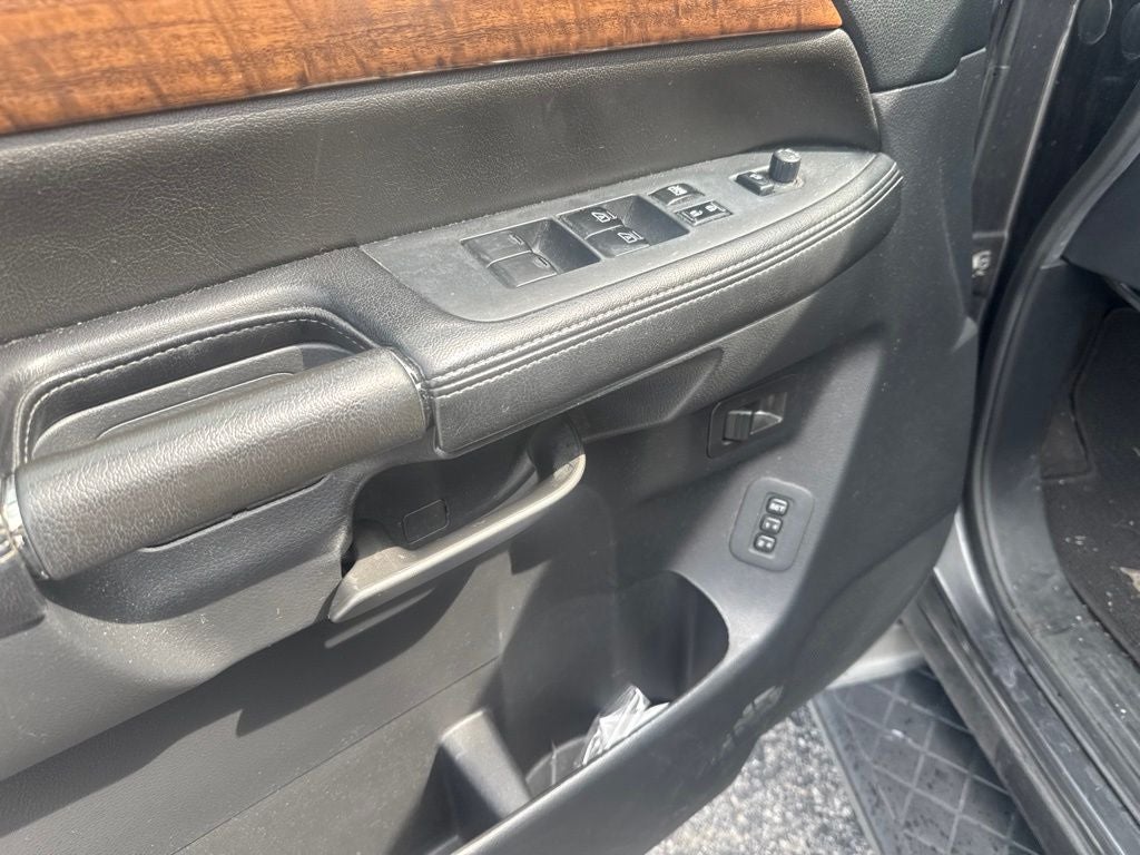 2012 Nissan Armada Platinum