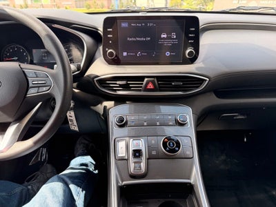 2022 Hyundai Santa Fe SE
