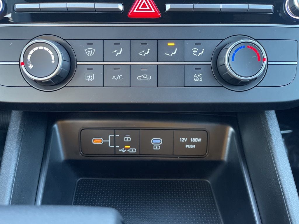 2025 Hyundai Santa Cruz SE