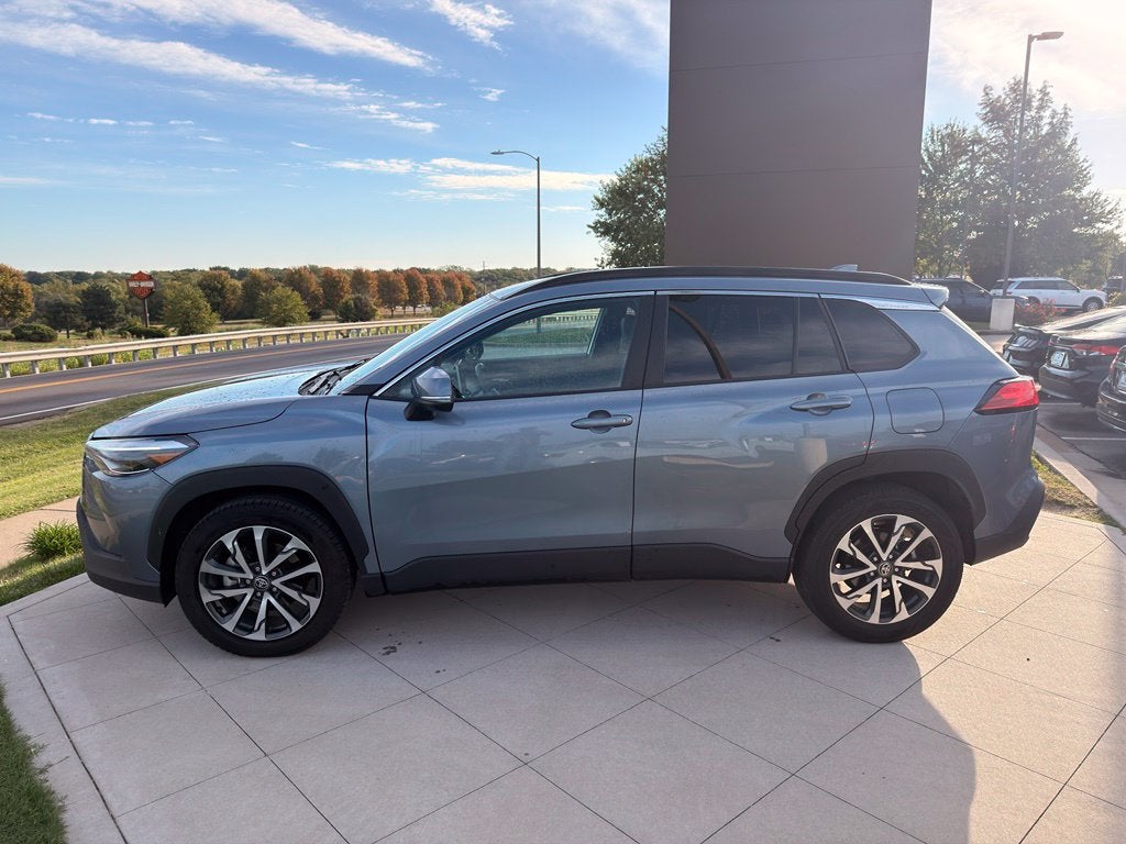 2024 Toyota Corolla Cross XLE