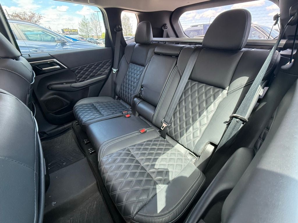 2022 Mitsubishi Outlander SEL