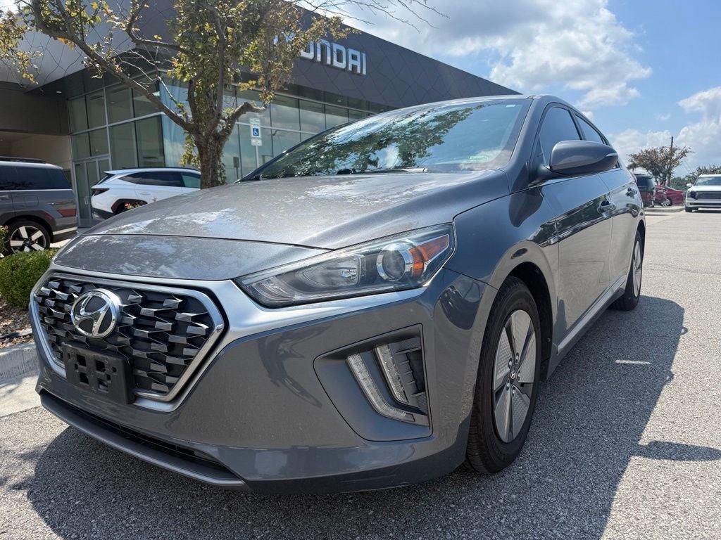 2020 Hyundai Ioniq Hybrid SE