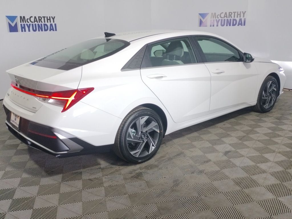 2025 Hyundai Elantra Hybrid Limited