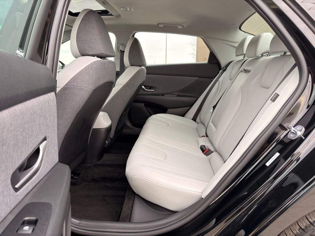 2025 Hyundai Elantra Limited