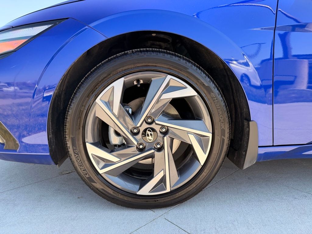 2025 Hyundai Elantra Limited