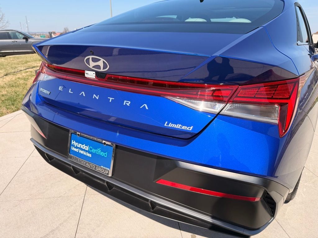 2025 Hyundai Elantra Limited