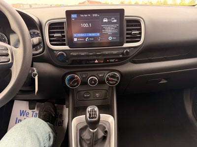 2020 Hyundai Venue SE