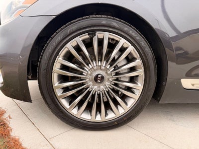 2020 Kia K900 Luxury