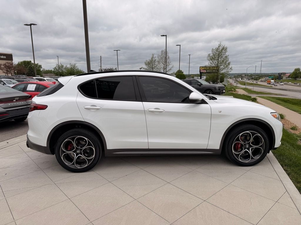 2022 Alfa Romeo Stelvio Ti