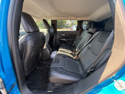 2022 Jeep Cherokee Latitude Lux
