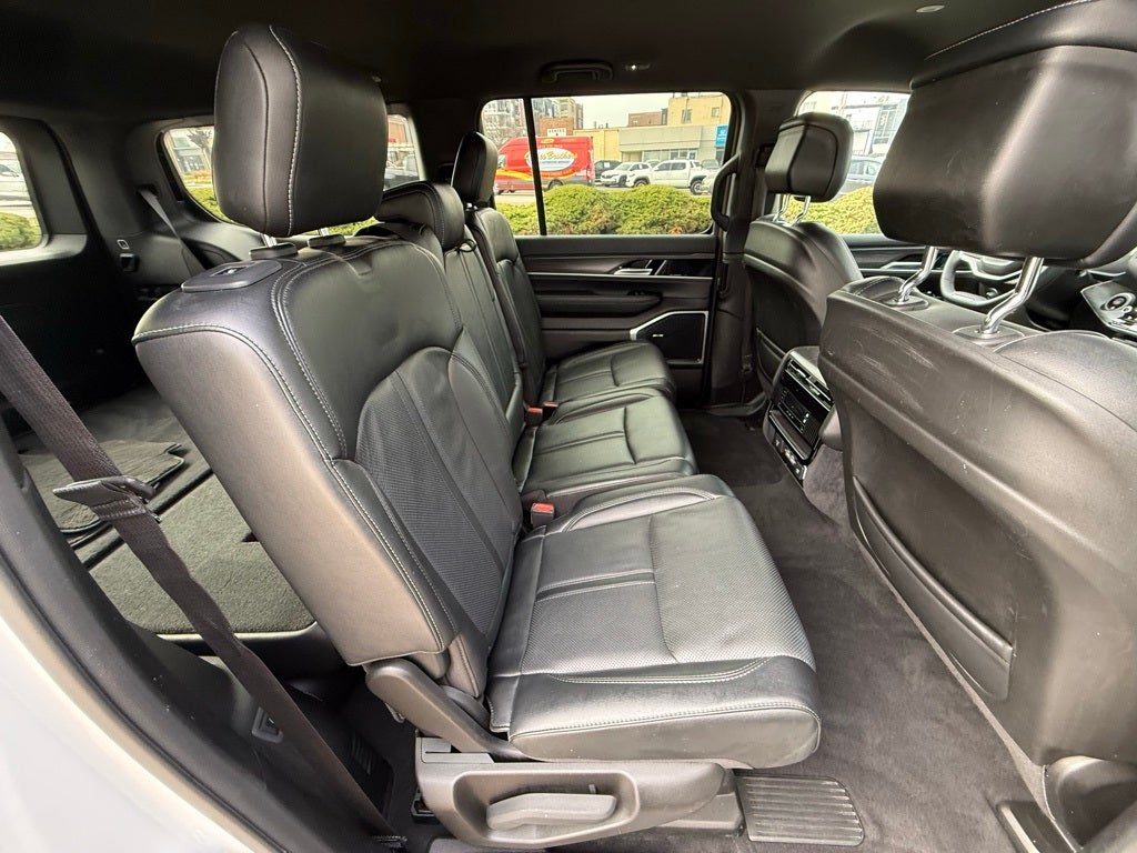 2023 Jeep Wagoneer Series III