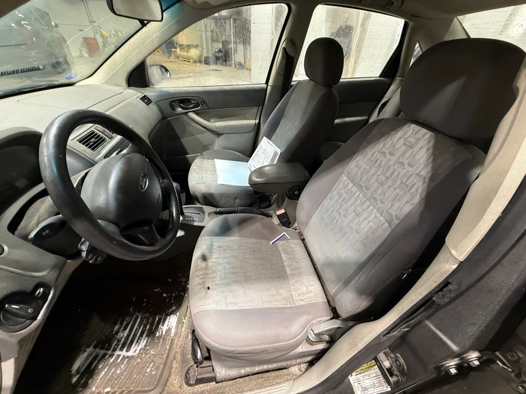 2005 Ford Focus ZX4 SE