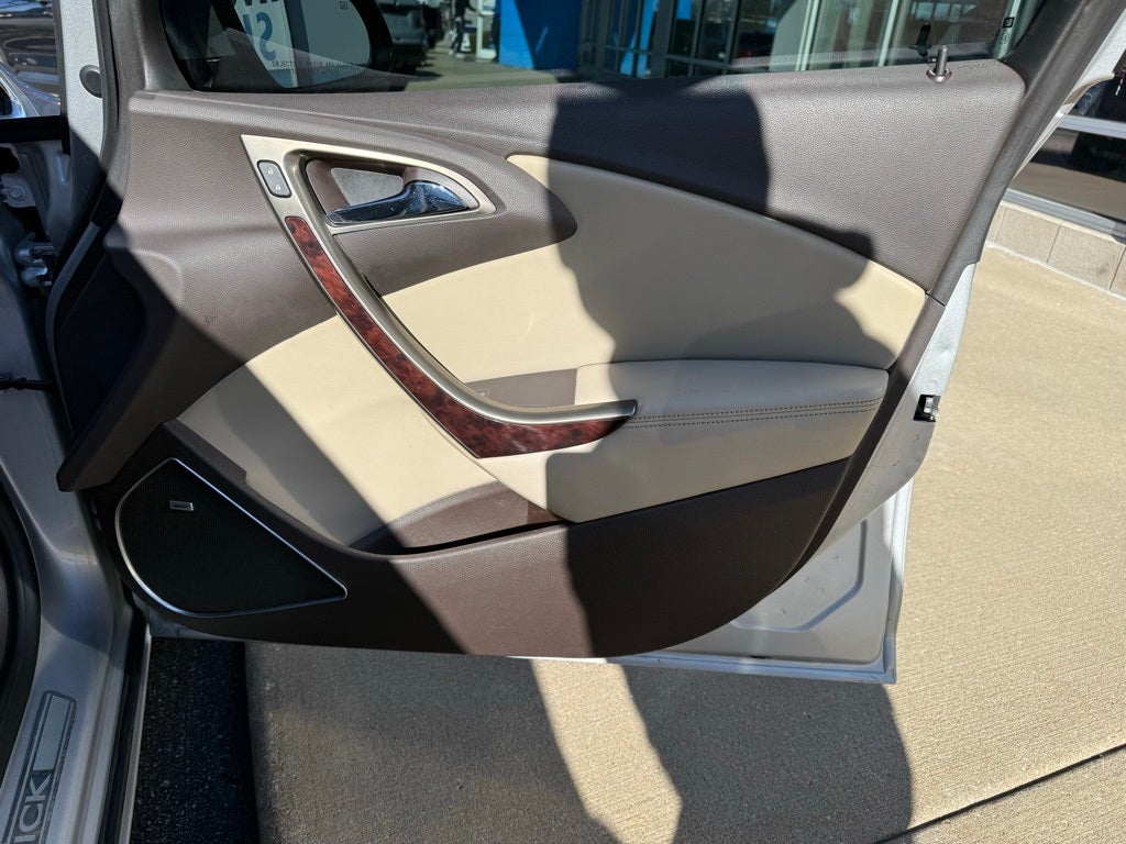 2012 Buick Verano Leather Group