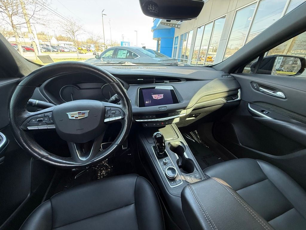 2022 Cadillac XT4 Sport