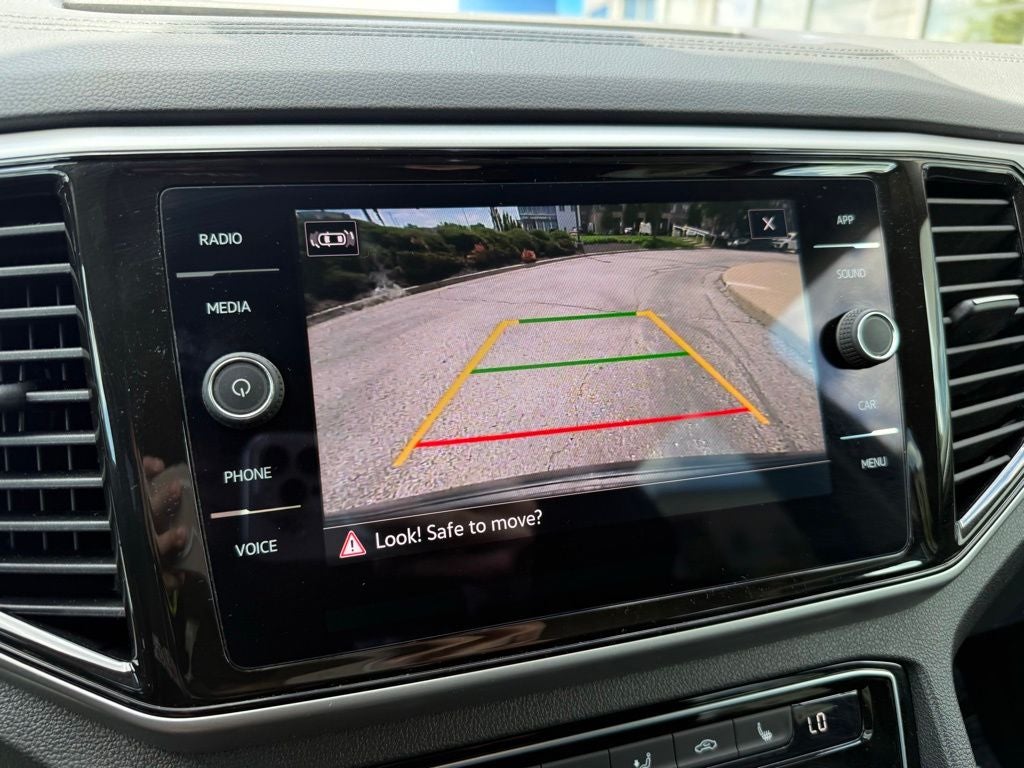 2023 Volkswagen Atlas 2.0T SE w/Technology