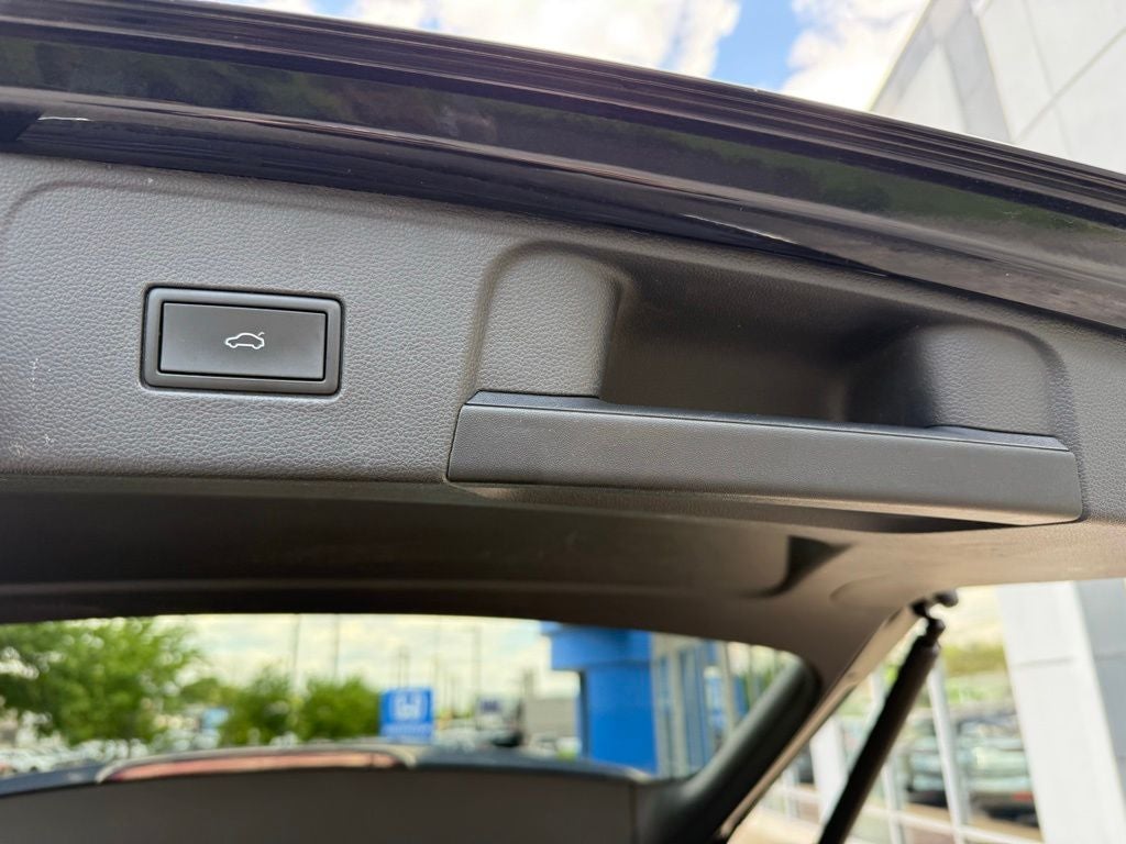 2023 Volkswagen Atlas 2.0T SE w/Technology