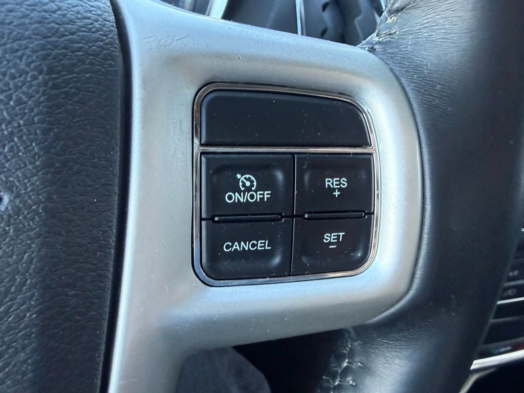 2016 Chrysler Town & Country Touring