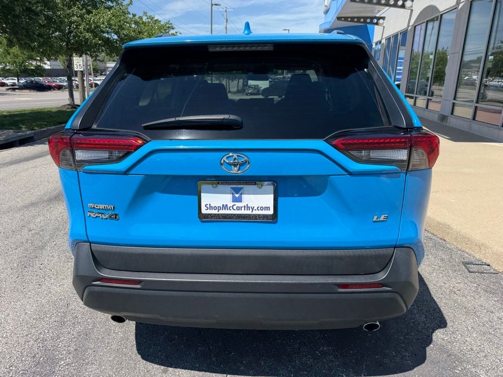 2020 Toyota RAV4 LE