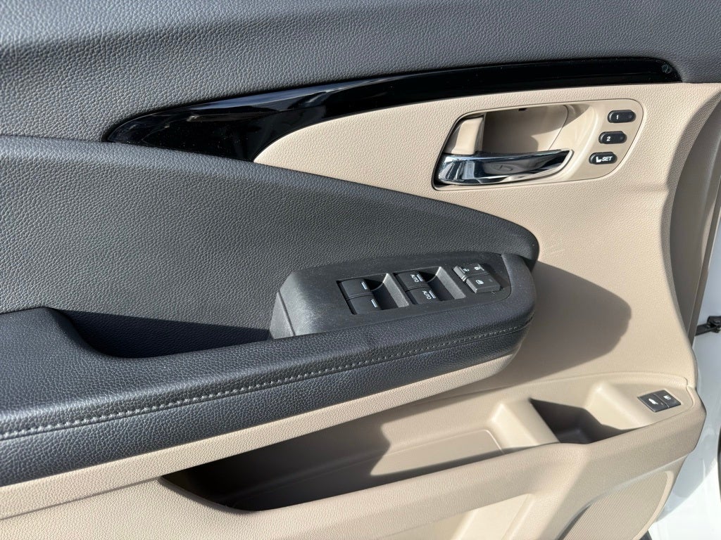 2021 Honda Pilot Touring 8 Passenger