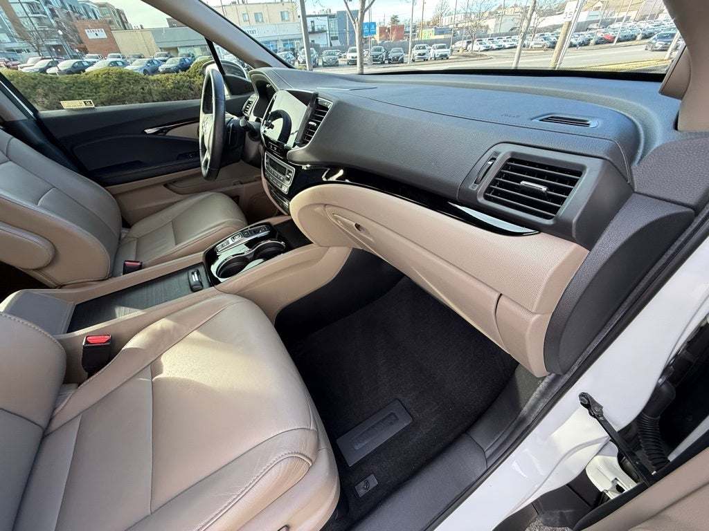 2021 Honda Pilot Touring 8 Passenger