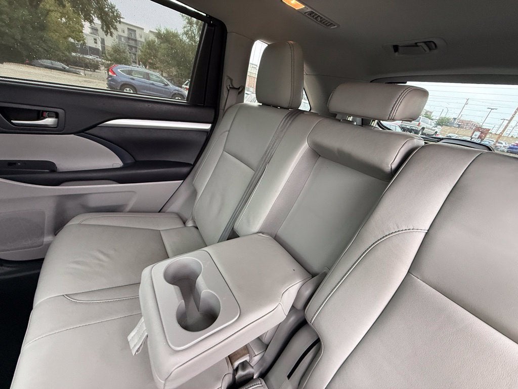 2016 Toyota Highlander XLE V6