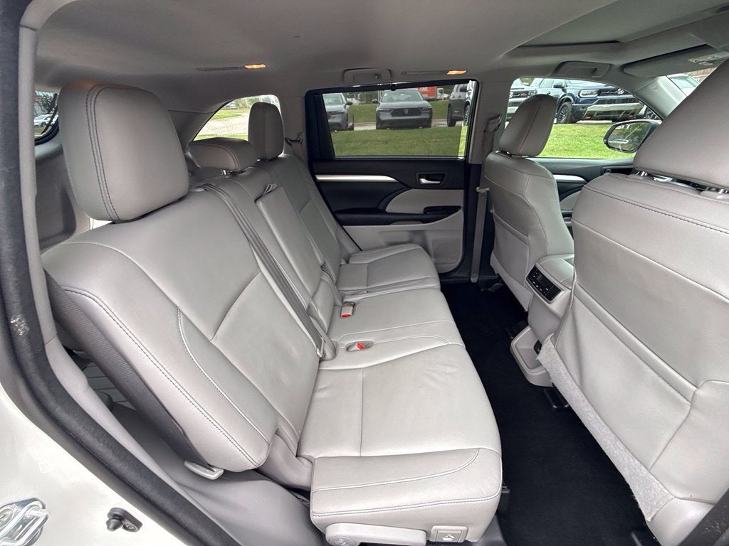 2016 Toyota Highlander XLE V6
