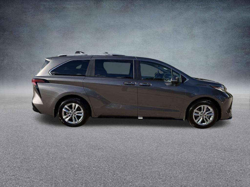 2024 Toyota Sienna Limited 7 Passenger