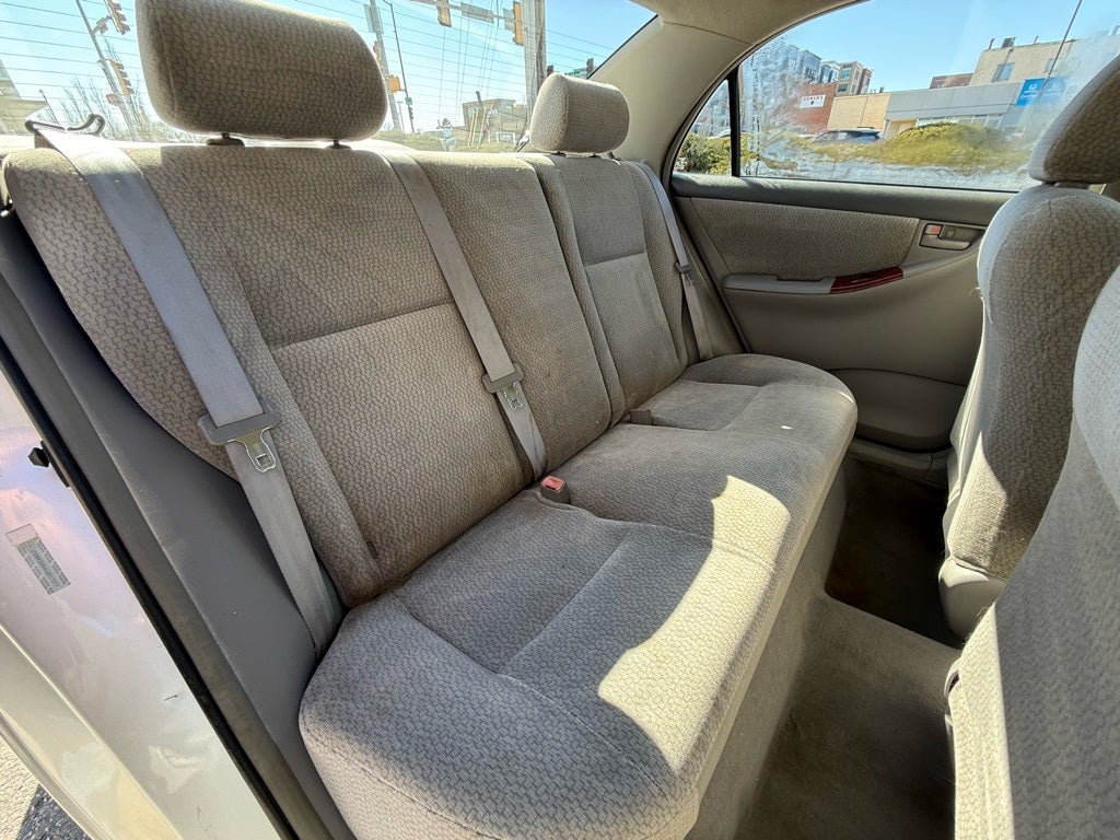2004 Toyota Corolla LE