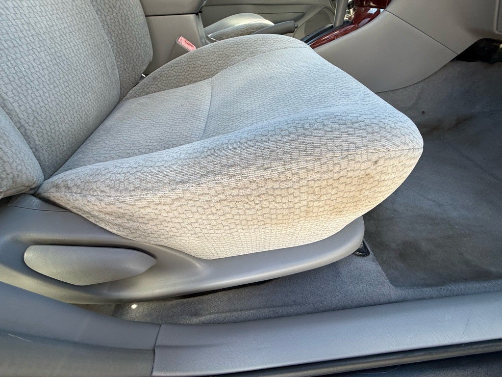 2004 Toyota Corolla LE