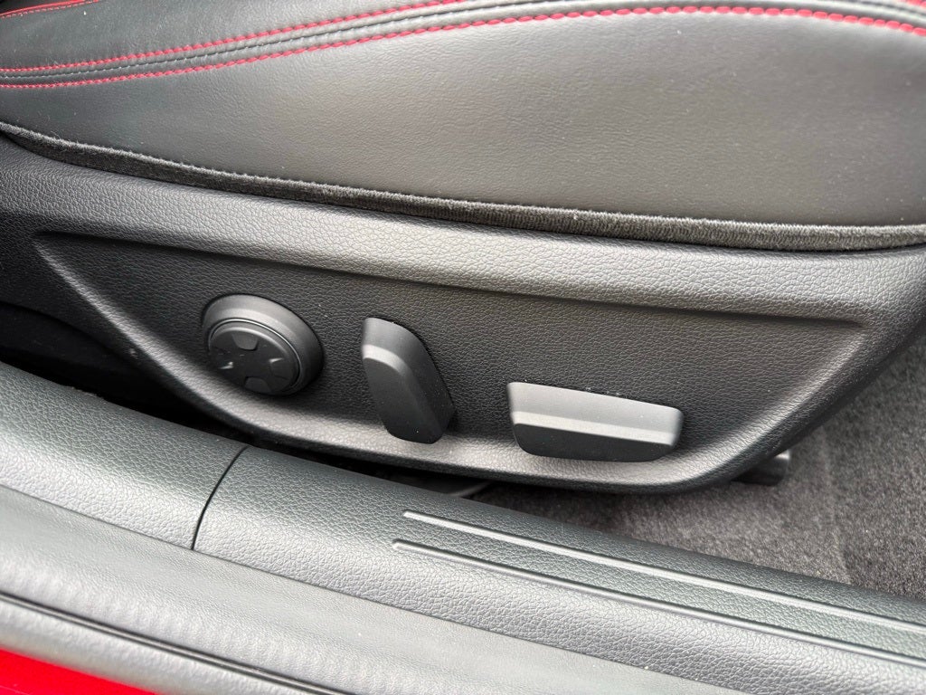 2023 Genesis G70 3.3T