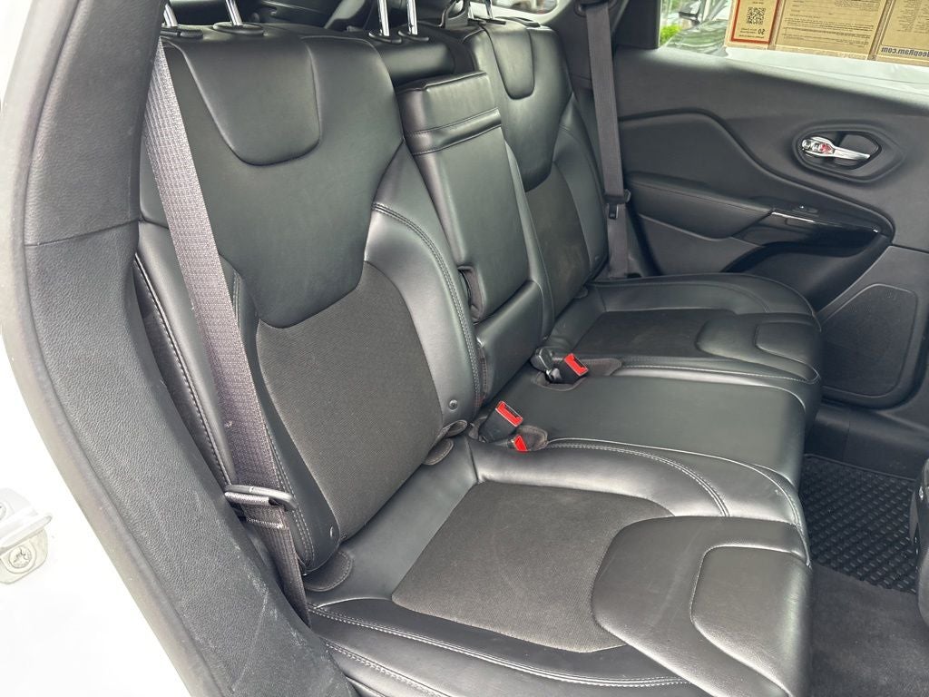 2019 Jeep Cherokee Altitude