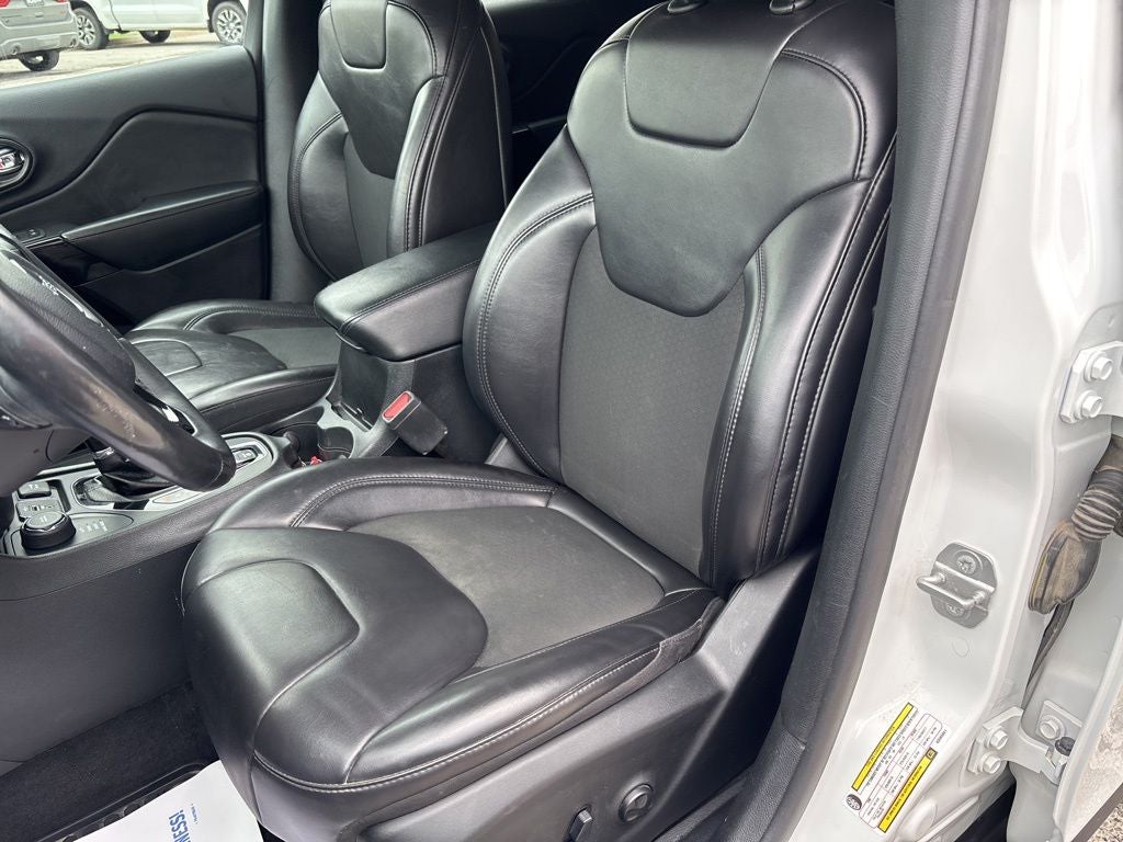 2019 Jeep Cherokee Altitude
