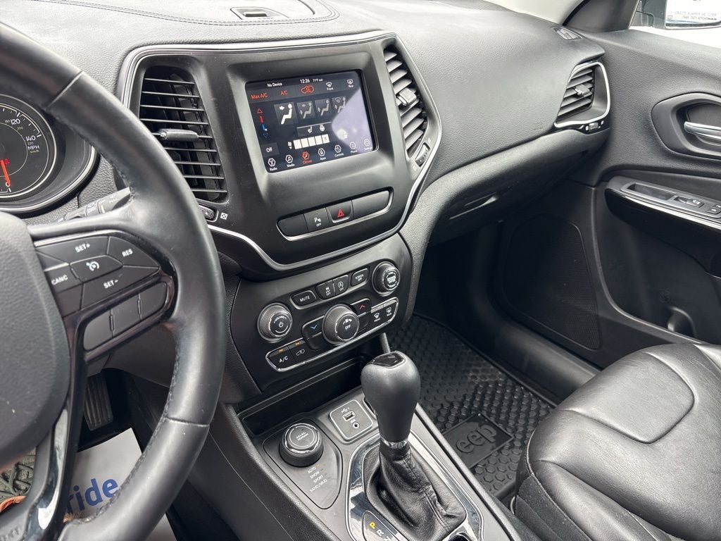 2019 Jeep Cherokee Altitude